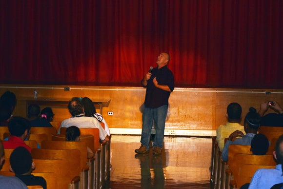 nstructor Jim Handley, a UW-Stout Diversity Award winner, discusses principles of nonviolent protest with high school students in Milwaukee.