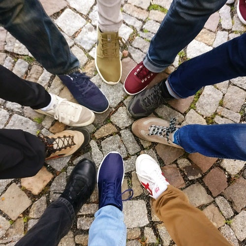 Image of shoes in a circle 