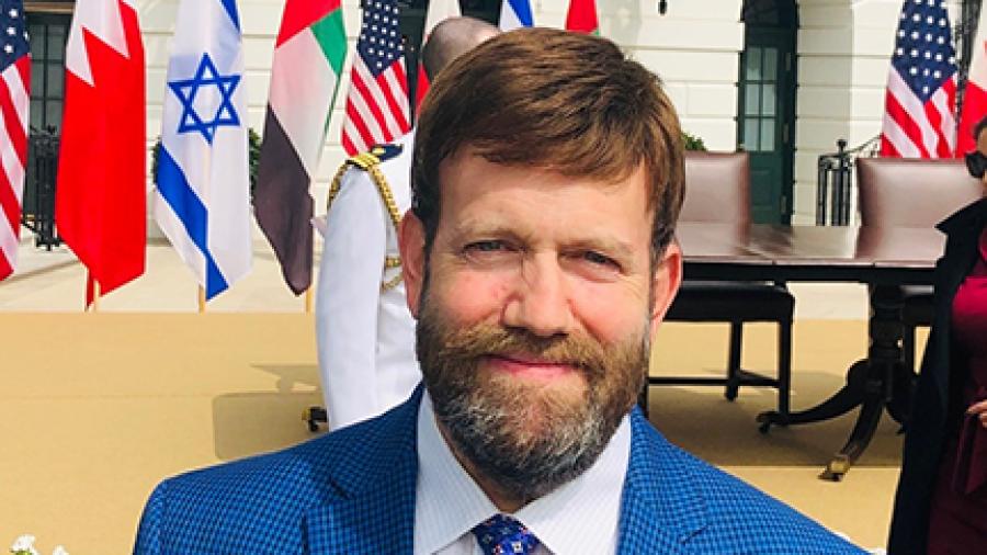 Frank Luntz, nationally known pollster and political analyst, will speak April 4 at the Raw Deal in Menomonie at an event hosted by UW-Stout.