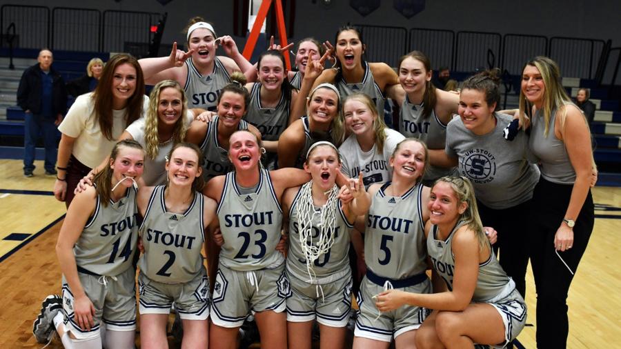 Women's basketball team, WIAC title, 1