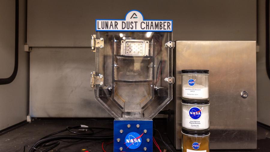 Lunar dust testing chamber
