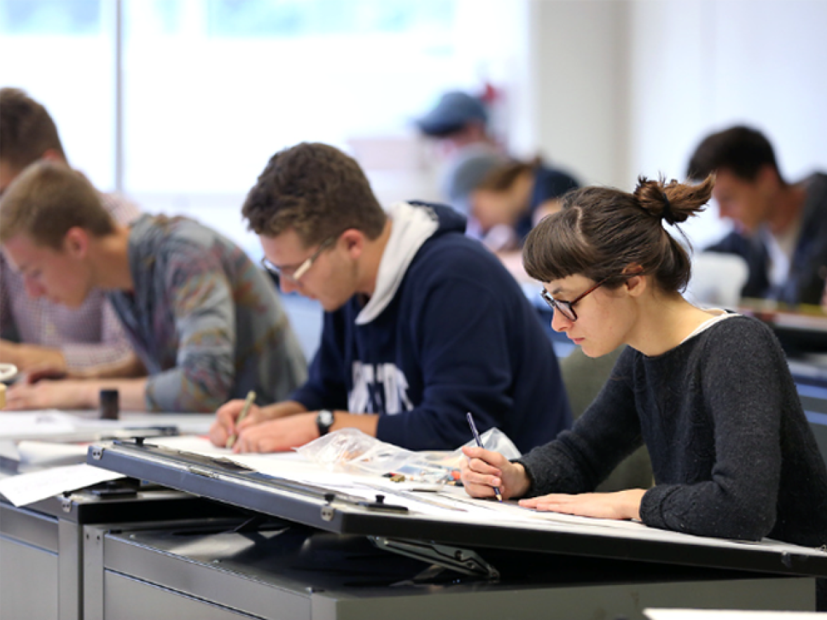 Students work on a gesture drawing project in a design class at UW-Stout.