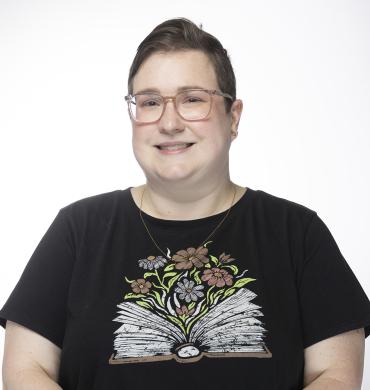 Portrait of Lauren Johnsen.