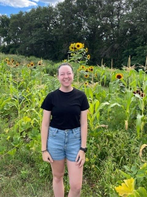 LAKES REU student Laura Flucke