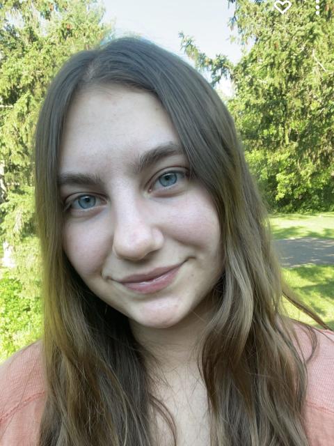 Abby Cullen's head-shot
